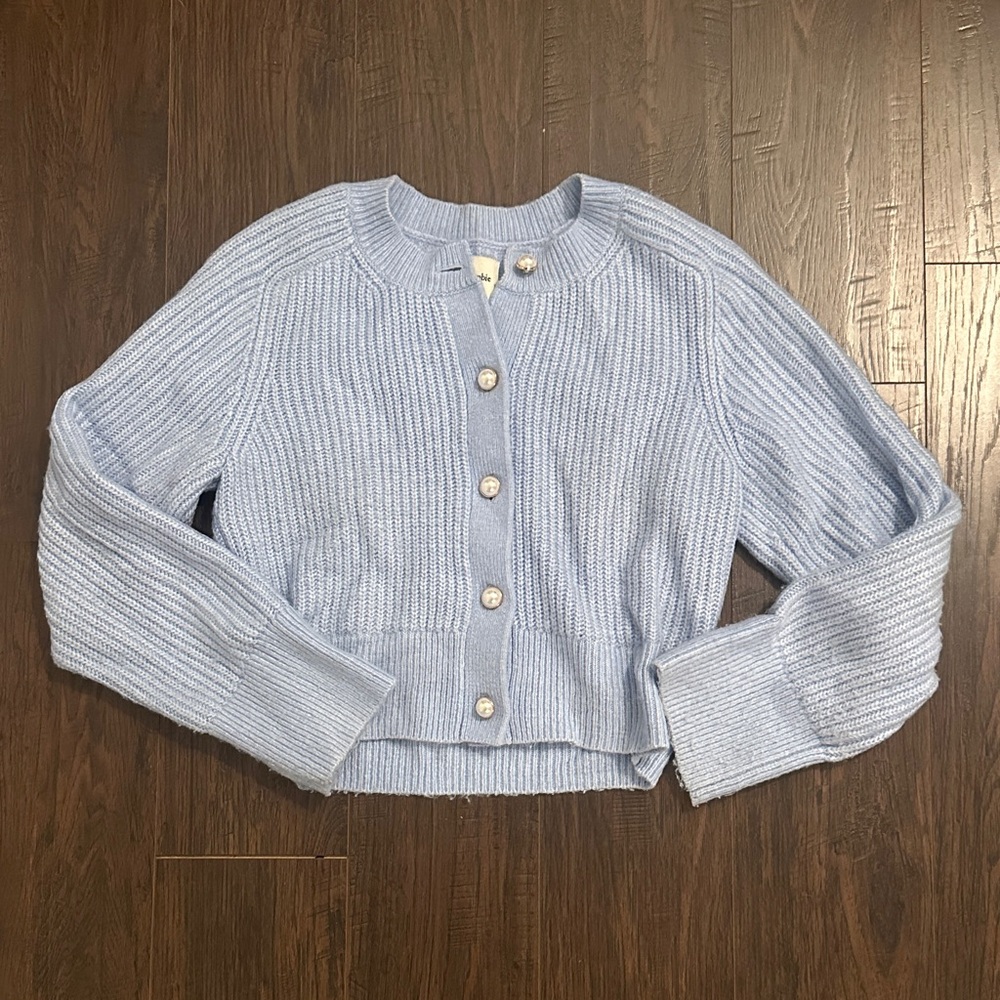 Abercrombie Knit sweater🦋
